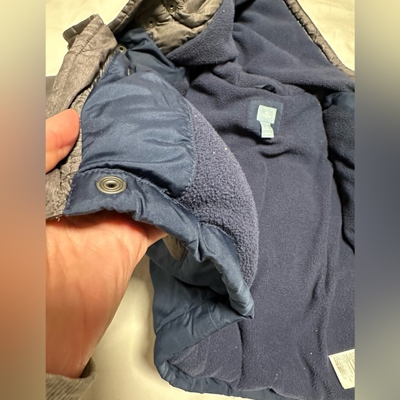 Gap - Picture 6 of 8